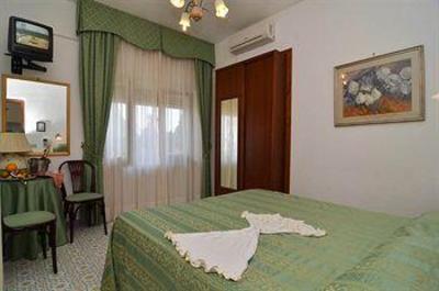 фото отеля Magnolia Hotel Casamicciola Terme