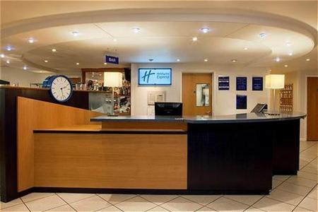 фото отеля Holiday Inn Express Canterbury
