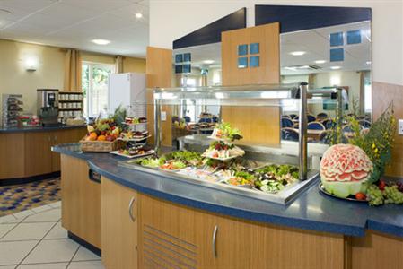 фото отеля Holiday Inn Express Canterbury
