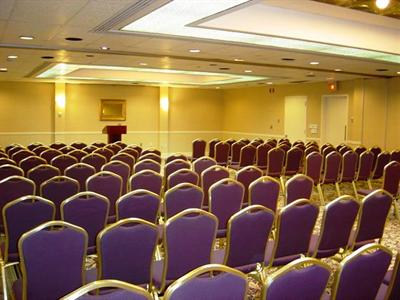 фото отеля Crowne Plaza Hotel Edison