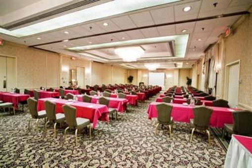 фото отеля Crowne Plaza Hotel Edison