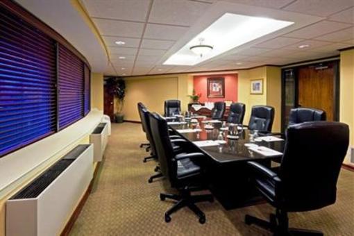 фото отеля Crowne Plaza Hotel Edison