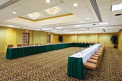 фото отеля Crowne Plaza Hotel Edison