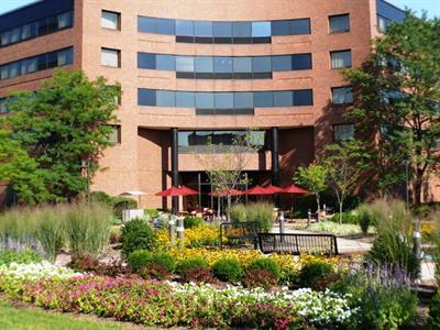 фото отеля Crowne Plaza Hotel Edison