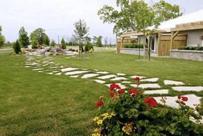 фото отеля Huff Estates Inn & Winery Bloomfield (Canada)