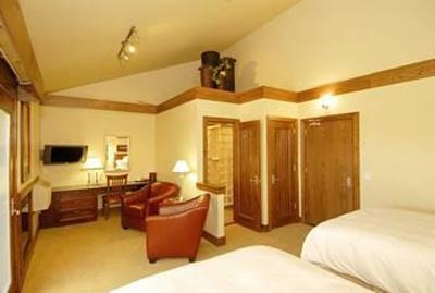 фото отеля Huff Estates Inn & Winery Bloomfield (Canada)