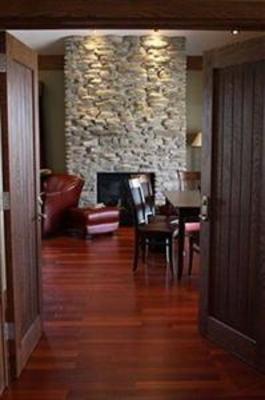фото отеля Huff Estates Inn & Winery Bloomfield (Canada)
