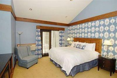 фото отеля Huff Estates Inn & Winery Bloomfield (Canada)