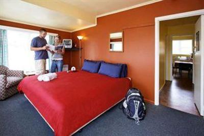 фото отеля Base Pipi Patch Lodge Paihia