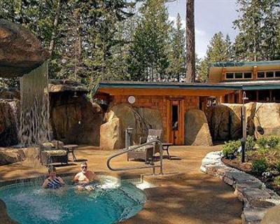 фото отеля Painted Boat Resort
