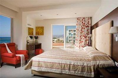 фото отеля High Beach Hotel