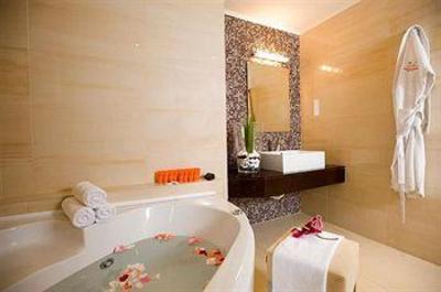 фото отеля High Beach Hotel