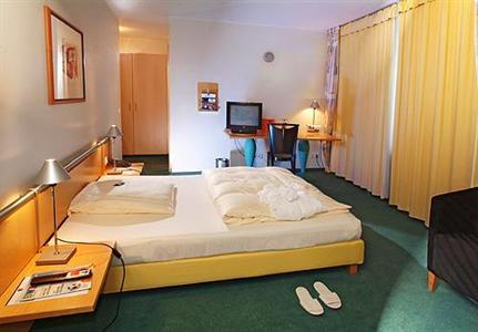 фото отеля Best Western Hotel Im Forum Mulheim
