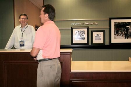 фото отеля Hampton Inn East Louisville (Kentucky)