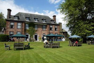 фото отеля Llansantffraed Court Hotel Abergavenny