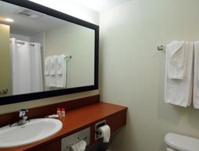 фото отеля Super 8 Peterborough