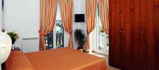 фото отеля Hotel Vesuvio Rapallo