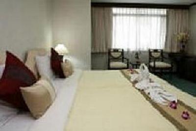 фото отеля Yellow Ribbon Hills Executive Apartments Bangkok