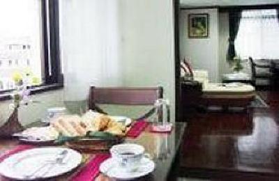 фото отеля Yellow Ribbon Hills Executive Apartments Bangkok