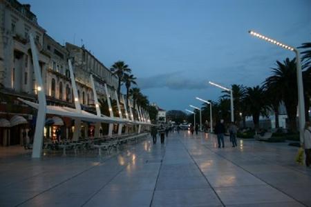 фото отеля Slavija Hotel Split