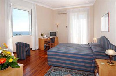 фото отеля Hotel Europa Sanremo