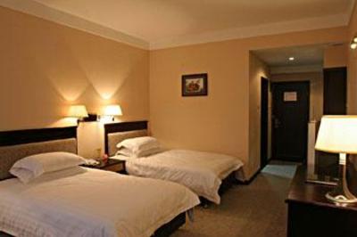 фото отеля Rui An Hotel Xiongchu