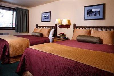 фото отеля Elk Country Inn