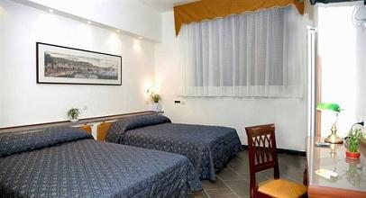 фото отеля Hotel San Paolo Naples