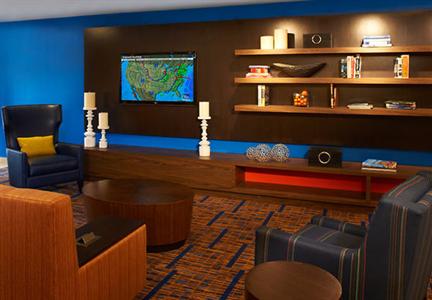 фото отеля Courtyard by Marriott Cleveland Airport/South