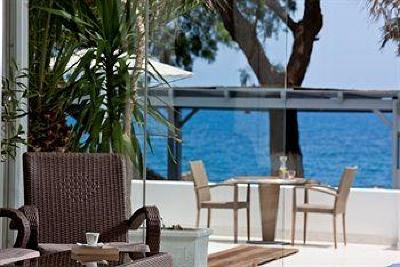 фото отеля Alesahne Beach Hotel Kamari