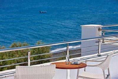 фото отеля Alesahne Beach Hotel Kamari