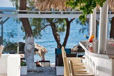 фото отеля Alesahne Beach Hotel Kamari