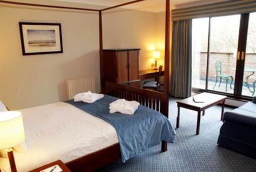 фото отеля Oxford Spires Four Pillars Hotel