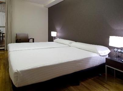 фото отеля Mendebaldea Suites Pamplona