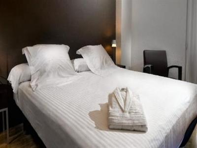 фото отеля Mendebaldea Suites Pamplona