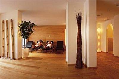 фото отеля Hotel Taubers Unterwirt