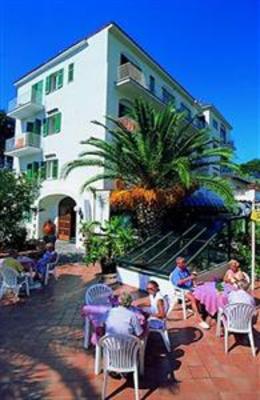 фото отеля Hotel Taubers Unterwirt