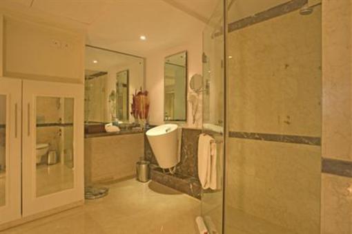 фото отеля The Chancery Pavilion Hotel Bangalore