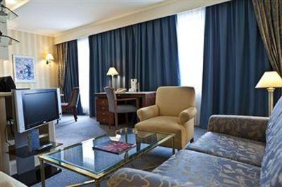 фото отеля Le Chatelain Hotel