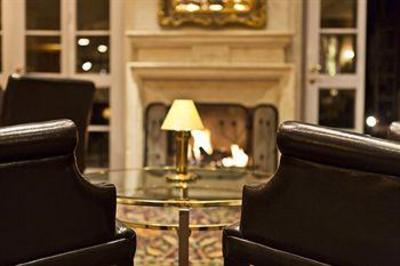 фото отеля Le Chatelain Hotel