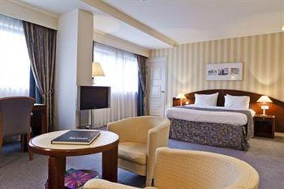 фото отеля Le Chatelain Hotel