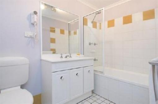 фото отеля Cairns Beach Resort