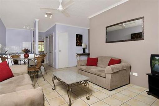 фото отеля Cairns Beach Resort