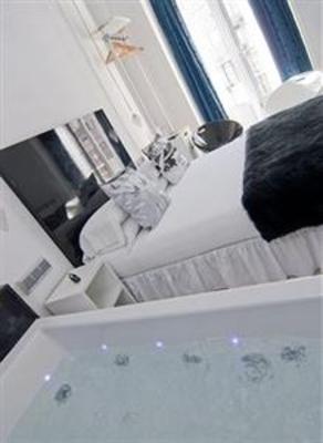 фото отеля Hostal Santo Domingo Madrid