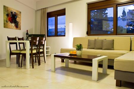фото отеля Esthisis Suites Chania Platanias