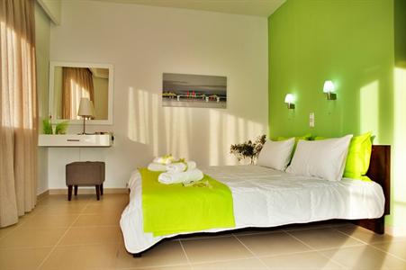 фото отеля Esthisis Suites Chania Platanias