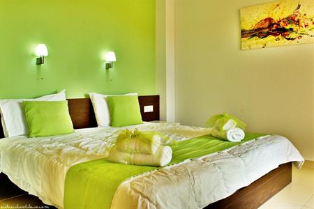 фото отеля Esthisis Suites Chania Platanias