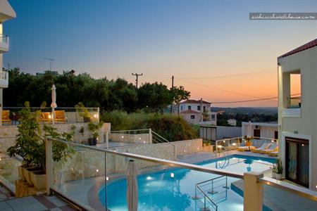 фото отеля Esthisis Suites Chania Platanias