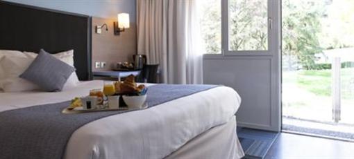 фото отеля Campanile Lyon Sud Sainte Foy Hotel Sainte-Foy-les-Lyon