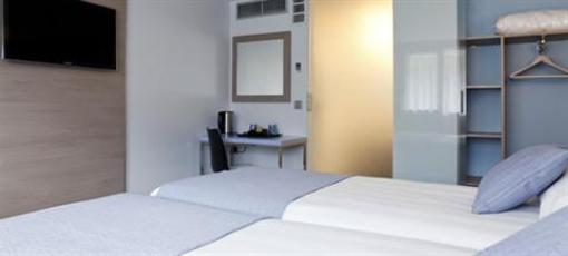 фото отеля Campanile Lyon Sud Sainte Foy Hotel Sainte-Foy-les-Lyon
